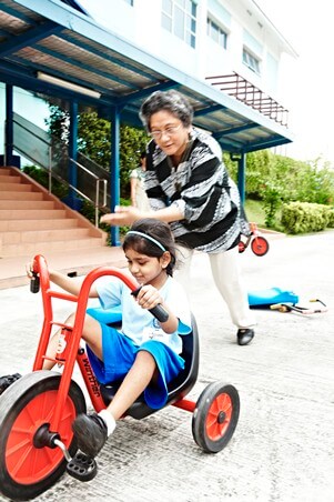 How to teach a cheap child to ride a tricycle